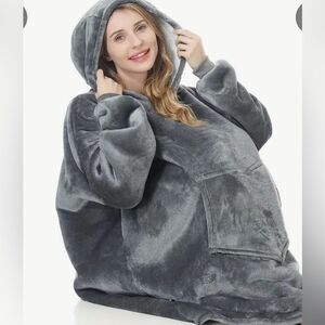COPY - NWOT Cozy Oversized Reversible Gray Blanket Hoodie Adults One Size Fits …